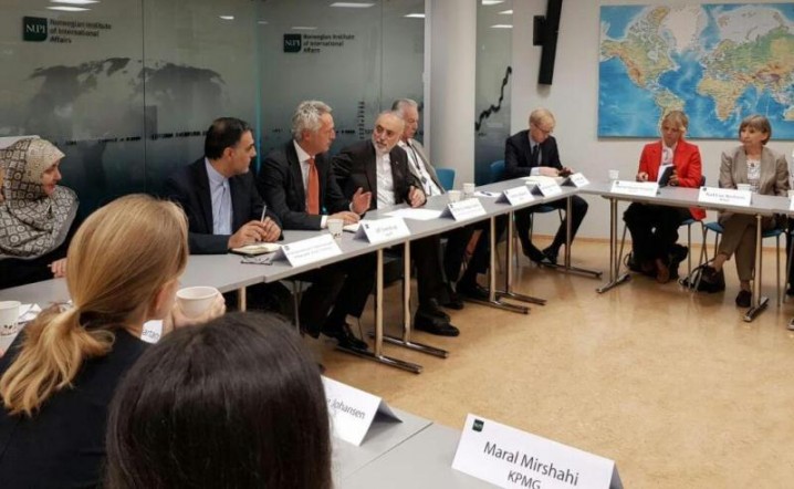 باقی ماندن تحریم ها و حفظ همزمان برجام شدنی نیست