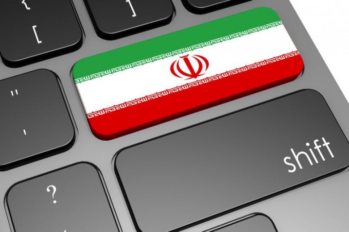 رئیس هیات مدیره شرکت ارتباطات زیرساخت درباره طرح سلب اختیار گذرگاه اینترنت از دولت گفت: مجری قانون هستیم اما نباید انحصارگرایی رخ دهد.