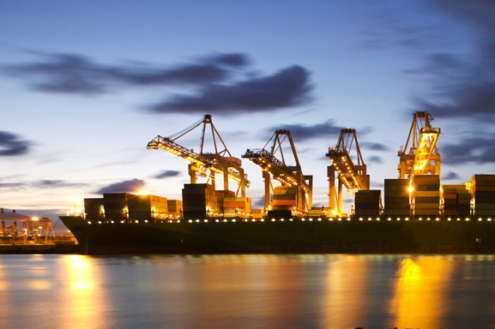 Balance surplus of 8-month Iranian foreign trade hits $2b