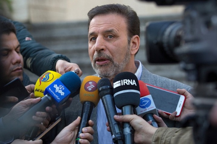 واعظی: رییس جمهور و هیات دولت با جدیت از ظریف حمایت می کنند