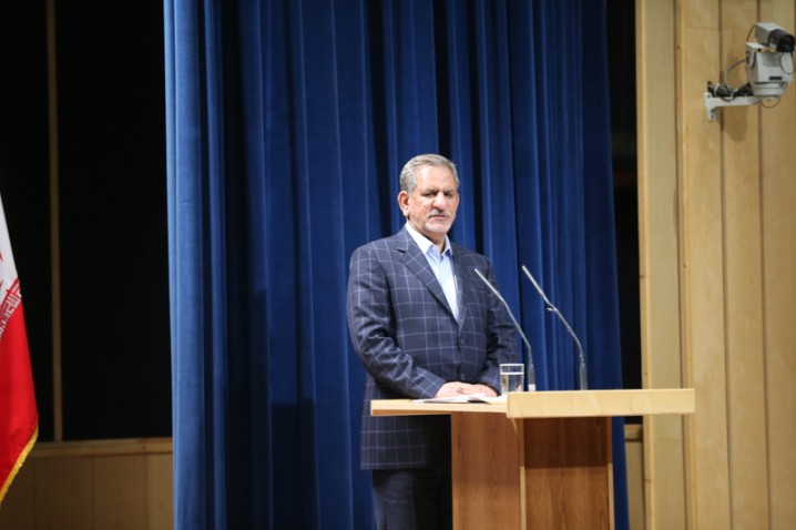 همه باید مقابل ملت پاسخگو باشند