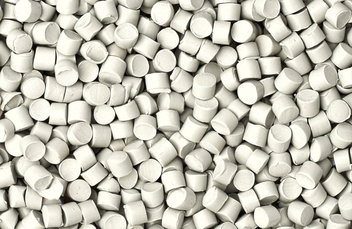 پلی اتیلن های آسیایی در مدار نزول