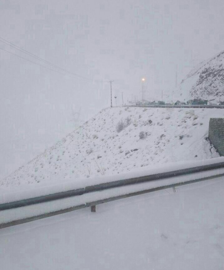 آب و هوای کشور تا روز سوم فروردین بارانی و برفی