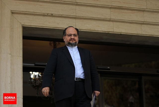 وزیر صمت استعفا دادنماینده مردم تهران در مجلس شورای اسلامی از استعفای وزیر صمت خبر داد.