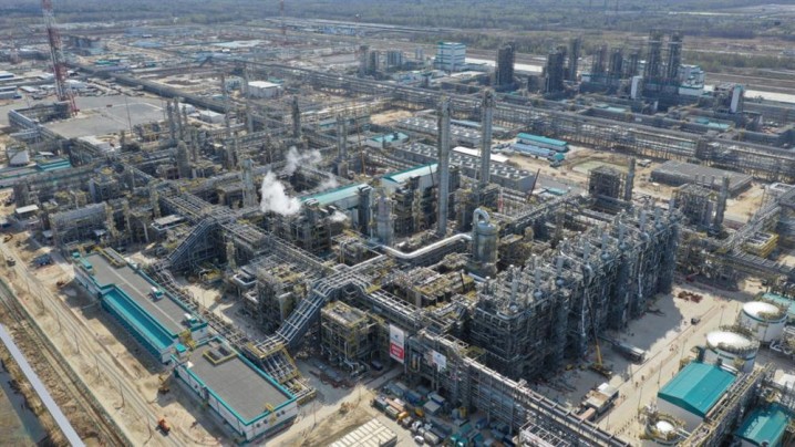 سیبور سهام یک پتروشیمی 10 میلیارد دلاری را عرضه می‌کند