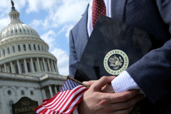 تحریمهای ایران ۹ ماه دیگر حذف خواهند شد؛ ترامپ چه می کند؟