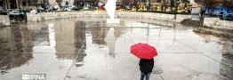 رگبار و رعد و برق در نوار شمالی کشور/ باد و گردو خاک در تهران