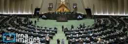 جلسه علنی مجلس آغاز شد/ ادامه بررسی طرح برگزاری اجتماعات و راهپیمایی&zwnj;ها در دستور کار
