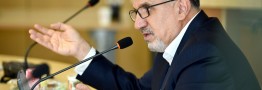 مازاد عرضه متانول در کشور مدیریت می&zwnj;شود