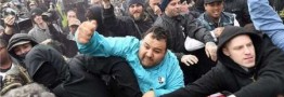 تظاهرات موافقان و مخالفان ترامپ در کالیفرنیا به خشونت کشیده شد