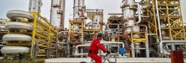 توسعه تجاری صنعت پتروشیمی کشور در انتظار تعامل هوشمندانه سازنده و آشتی با اقتصاد های برتر جهان در دولت چهاردهم