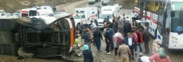 مصدومیت21تن درواژگونی اتوبوس درگردنه حیران